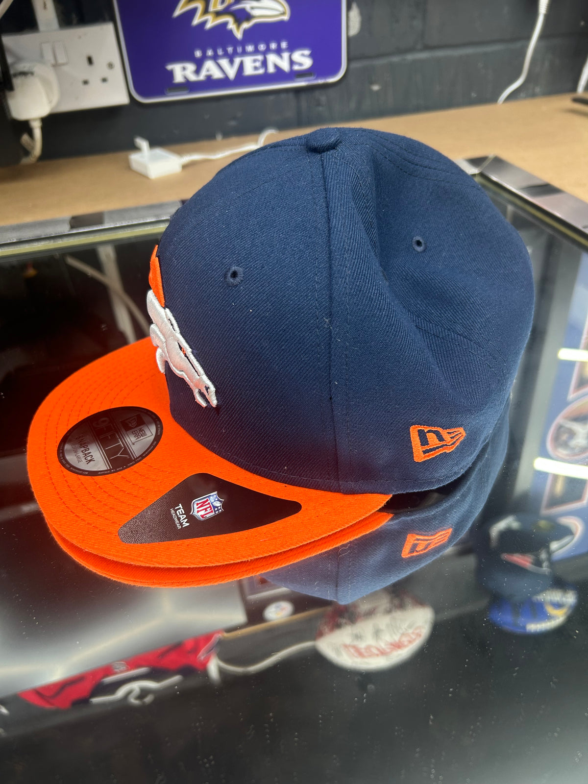 Denver Broncos New Era 9FIFTY Snapback Cap – Like New