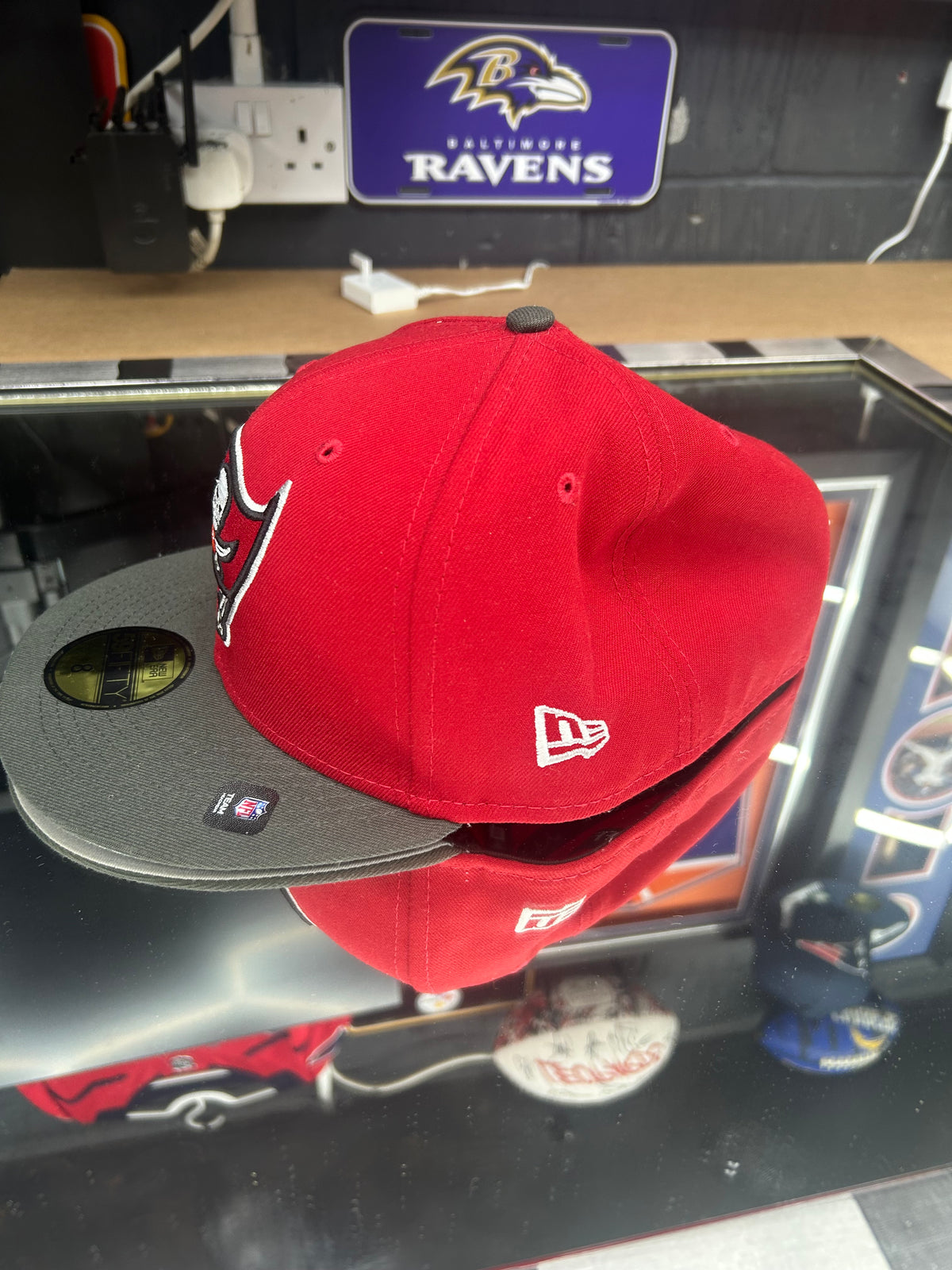 Tampa Bay Buccaneers New Era 59FIFTY Fitted Cap – Size 8 – Pre-Loved